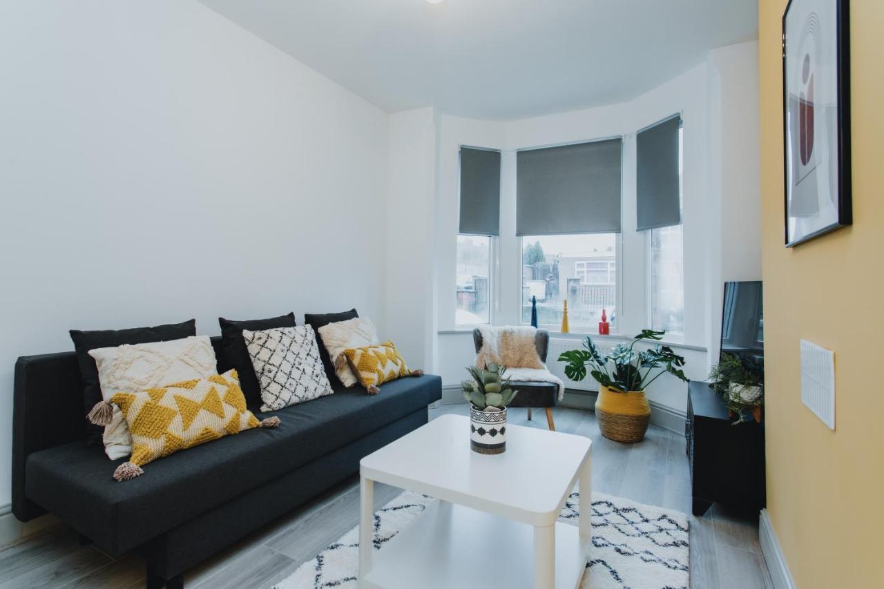 Townhouse House Ideal Contractors In Rugby Εξωτερικό φωτογραφία