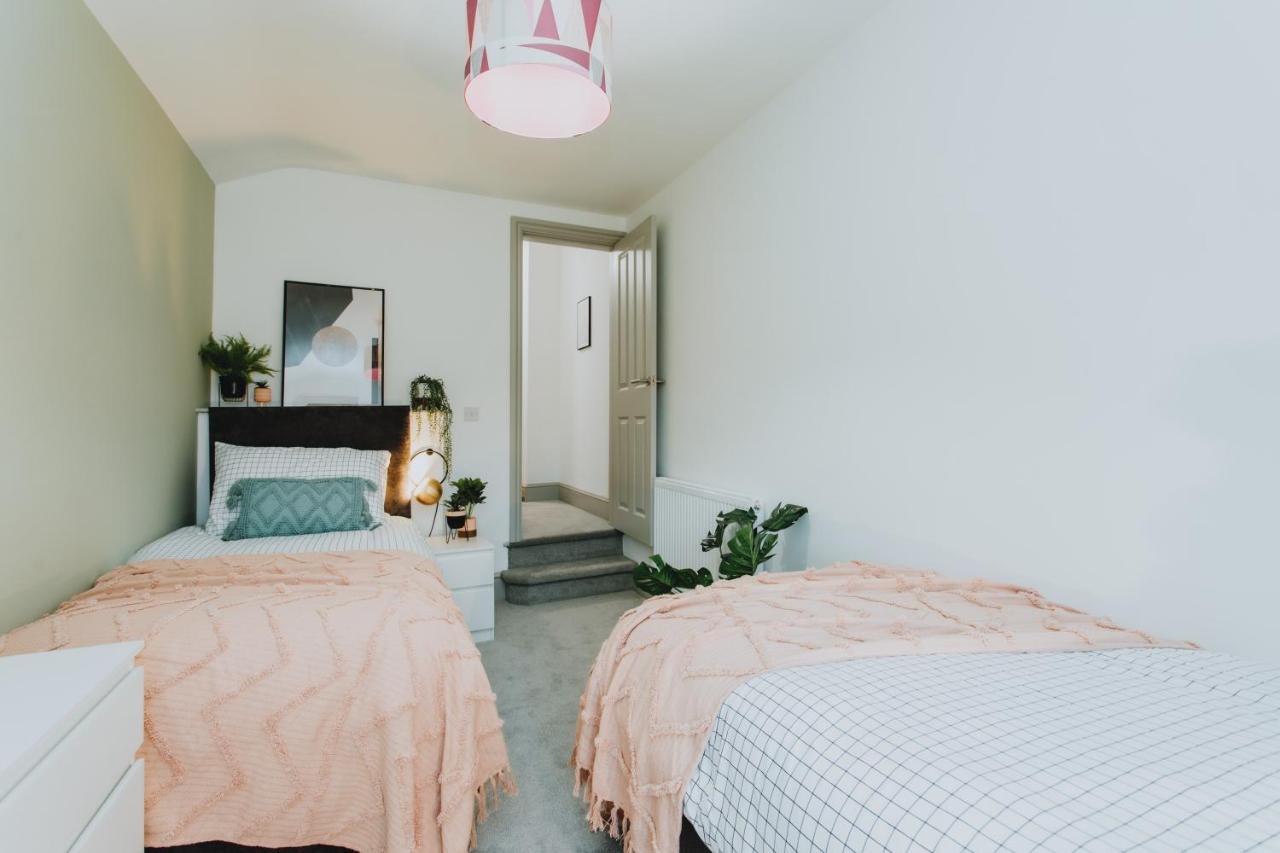 Townhouse House Ideal Contractors In Rugby Εξωτερικό φωτογραφία